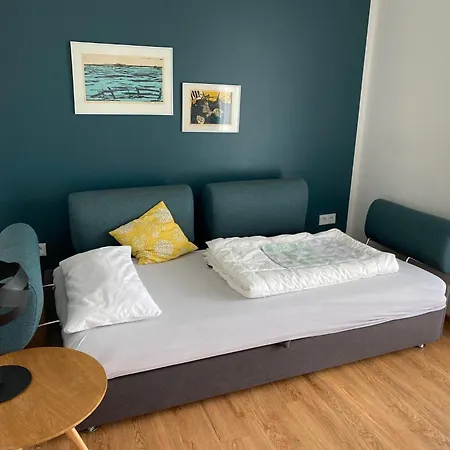 Gartenblick 7 8 Og Mit Balkon Apartment Friedrichshafen